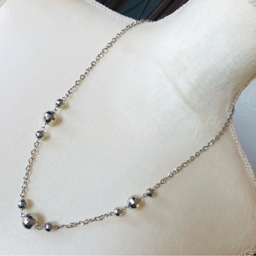 Faceted silver sparkle beaded chain necklace